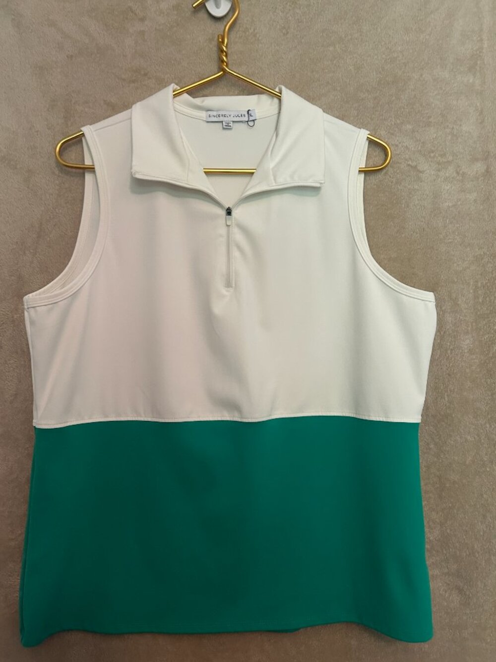 NWOT- Sincerely Jules Sleeveless Golf Polo Size:XL